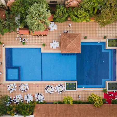 Somadevi Angkor Premium Otel Siem Reap Dış mekan fotoğraf