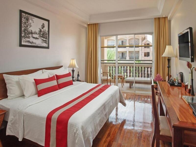 Somadevi Angkor Premium Otel Siem Reap Dış mekan fotoğraf