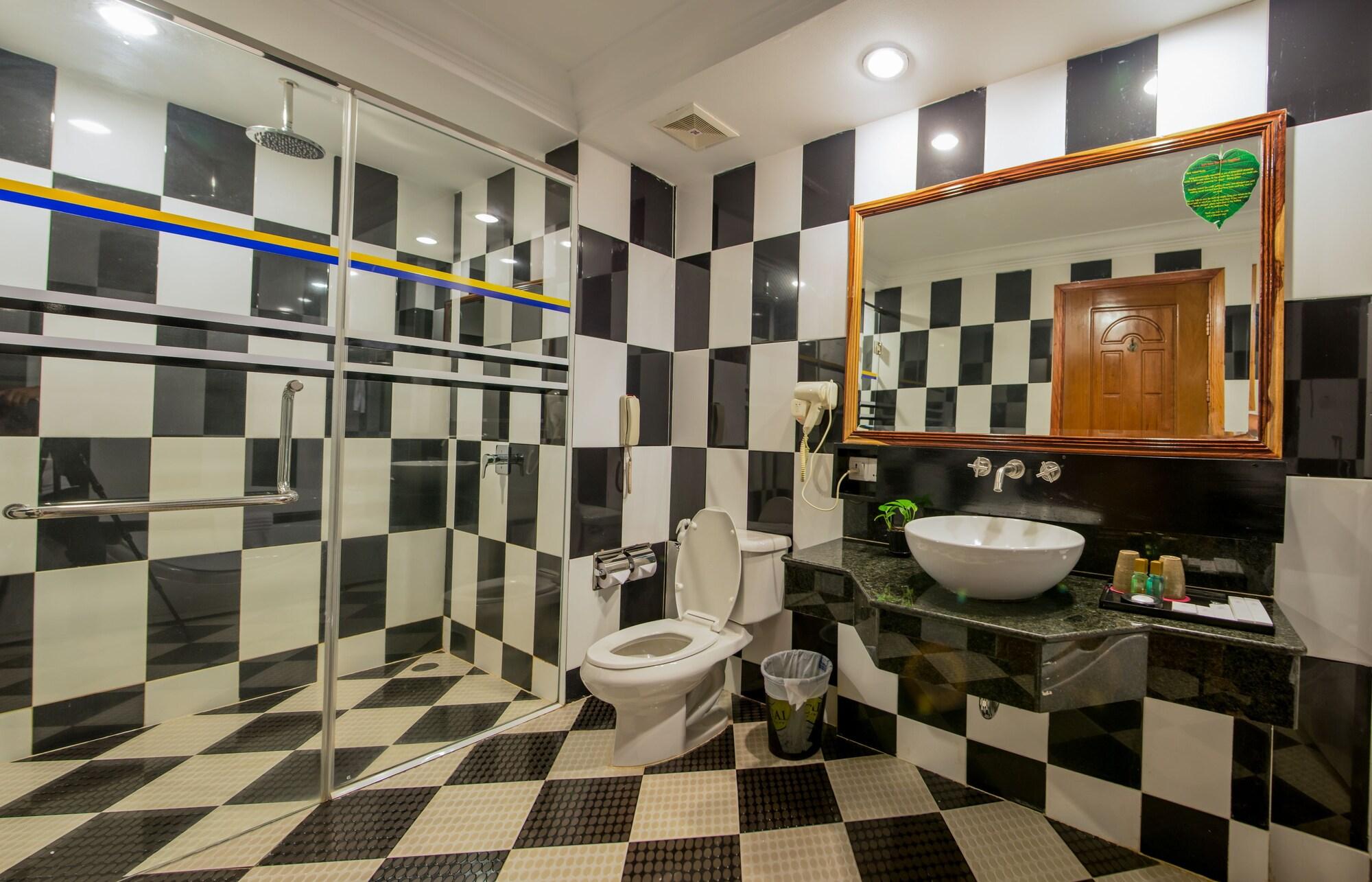 Somadevi Angkor Premium Otel Siem Reap Dış mekan fotoğraf
