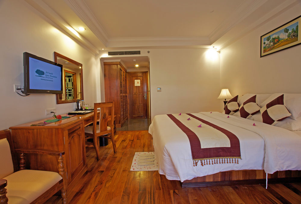 Somadevi Angkor Premium Otel Siem Reap Dış mekan fotoğraf