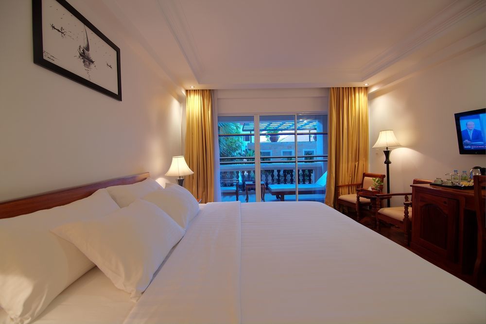 Somadevi Angkor Premium Otel Siem Reap Dış mekan fotoğraf