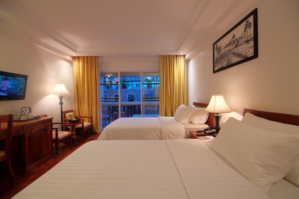 Somadevi Angkor Premium Otel Siem Reap Dış mekan fotoğraf
